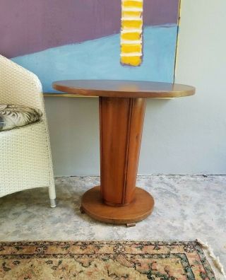 Vintage Art Deco Pedestal Side Table In The Manner Of Gilbert Rohde - Mahogany