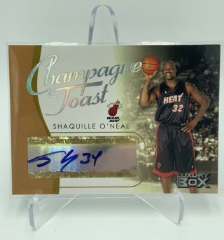 2004 - 05 Topps Luxury Box Shaquille O’neal Auto Champagne Toast Gold 20/75 Heat