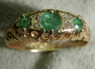 Ladies Antique 18 Karat Gold And Diamond Ring Featuring Natural Emerald - Beryls