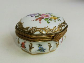 Antique Decorative Meissen Porcelain Trinket Box (small Size)