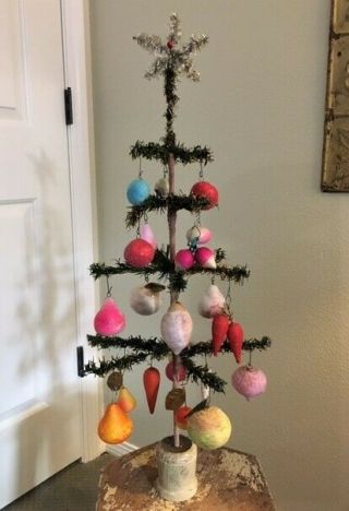 Antique German Christmas Feather Tree With Cotton Ornaments (fruit / Vegetables)