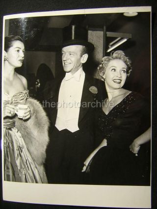 Fred Astaire Jane Powell Esther Williams Candid W/snipe Vintage Photo 598e
