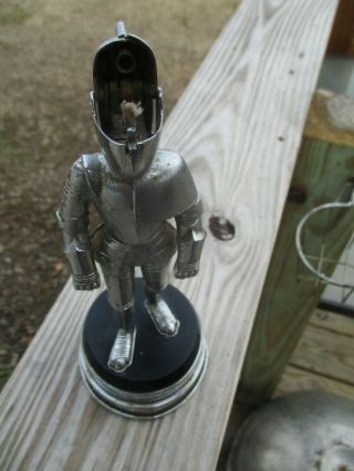 VINTAGE KNIGHT IN ARMOR MUSICAL CIGARETTE LIGHTER PLAY SONG ALWAYS - 8 