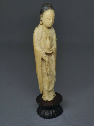 A 19th Century Chinese Carved Bovine Bone Figure Of A Guanyin - Lotus Base