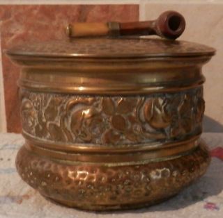 VINTAGE CIRCULAR ORNATE // HAMMERED BRASS - TOBACCO BOX AND WITH 