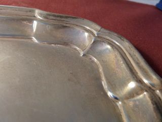 A VERY HEAVY GAUGE LARGE HALLMARKED SOLID SILVER TRAY/SALVER 685 GRAMS 5