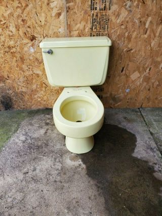 Vintage/retro American Standard F4049 Saffon Yellow Toilet