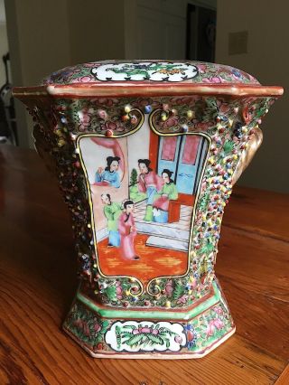 China Qing Dynasty Chinese Export Rose Medallion Porcelain Bough Pot Vase 3