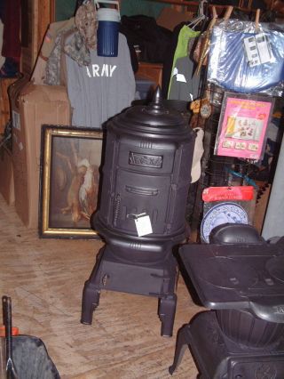 Wood Stove,  Parlor Vintage Large Pot Belly Rex No.  171,  45 " X 19 ",  Has Cook Top