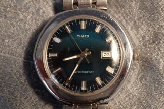Rare Vintage Men ' s 1976 Timex MARLIN WATCH w Dark Teal Blue Face Runs 3