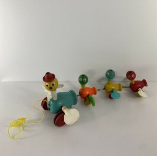 Vintage Fisher Price Wooden Pull Toy Momma Duck & 3 Babies Made In Usa 1950s