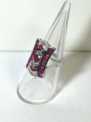 Vintage 14K White Gold and Ruby Ring with Art Deco Design Size 6.  5 5