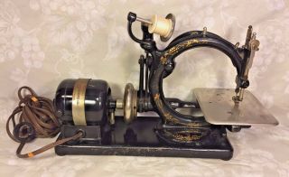 Vintage Willcox And Gibbs Sewing Machine W/ Foot Floor Control & Carrying Case