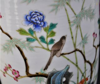 18TH CENTURY ANTIQUE CHINESE PORCELAIN VASE FLAWERS,  BIRDS JIAQING MARK 12 