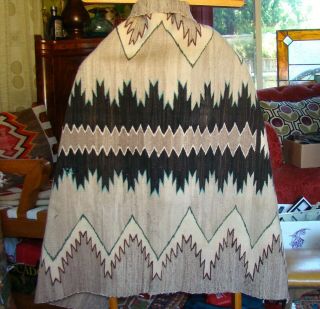 Antique Navajo Child Blanket Native American Weaving,  Rug,  Green Outline 2