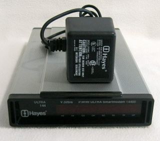 Vintage Hayes Ultra 144 Smartmodem 14400 V.  32bis V - Series 2001us,  Power Adapter