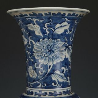 A Pair Fine Chinese Qing Dynasty KangXi Blue&white Porcelain Peony Vase 2