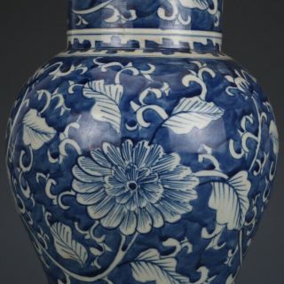 A Pair Fine Chinese Qing Dynasty KangXi Blue&white Porcelain Peony Vase 3