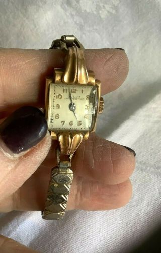 Vintage Dulux Ladies Wristwatch 18k Yg Case Antimagnetique