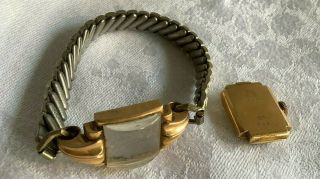 Vintage Dulux Ladies Wristwatch 18K YG case Antimagnetique 3