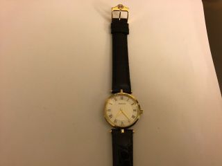 Vintage Gucci 9000m Wrist Watch.