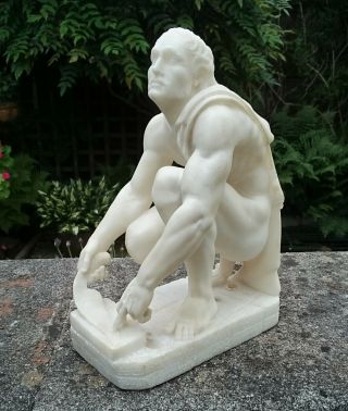 Antique 19c Italian Grand Tour Alabaster Statue / Sculpture " Arrotino " Nude Man