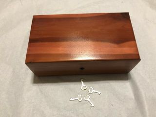 Vintage Lane Cedar Trinket Box With 4 Keys Locks Secure