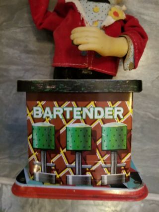 Vintage 1960s Charlie Weaver Bartender Battery Operated Toy 3
