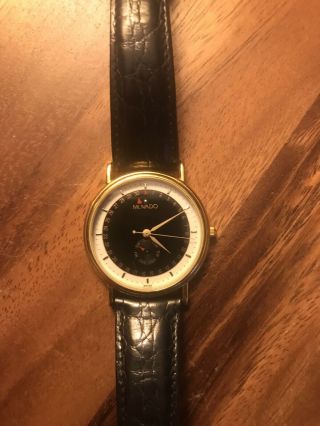 Movado 87 06 885 Black Dial Calendar Watch Swiss Quartz 33mm Gold Tone