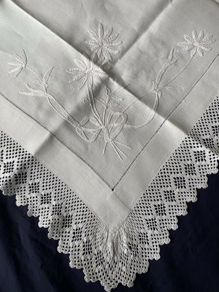 Edwardian Vintage White Irish Linen Tablecloth Crocheted Edging Hand Embroidery