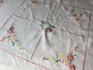 Vintage Hand Embroidered Linen Table Cloth 40” X 45”