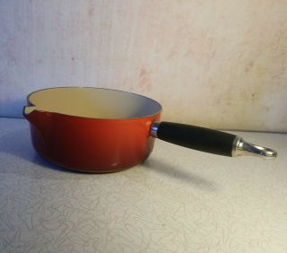 Vintage Le Creuset Saucepan 20.  2.  5 Qt Red