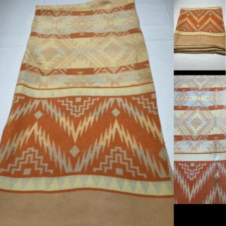 Vtg 1940 - 50” Camp Blanket / Beacon Blanket.  Perfect For Cut - Up / Pillows