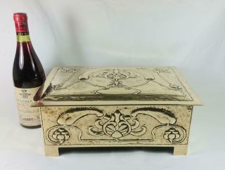 Large Antique Hammered Brass Arts & Crafts Art Nouveau Table Casket / Box 1900