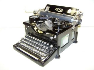 Antique 1921 Royal Model 10 Vintage Typewriter X - 598860