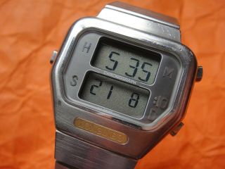 Longines Lcd Chronograph 787.  1 Vintage Stopwatch 1977 Iconic Space Design
