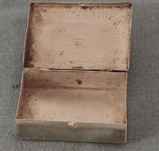 vintage silver snuff or pill box 2