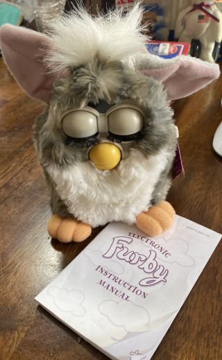 VINTAGE Tiger 1998 Furby Model 70 - 800 Grey White And Brown Eye&Pink Ears. 2