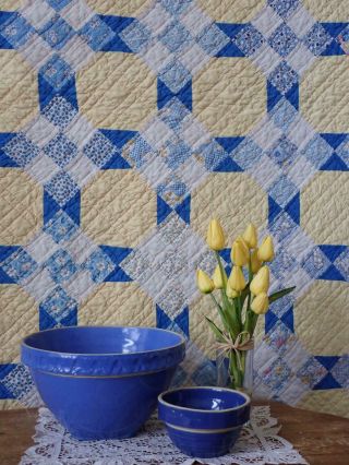 Dazzling Vintage 30s Blue & Yellow Quilt Cottage Farmhouse 85x76