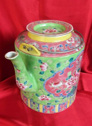 Nyonya – Peranakan – Straits Chinese porcelain Teapot Early 20th century 6