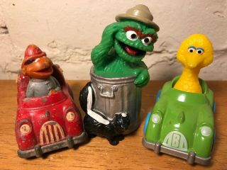 Vintage Sesame Street Pvc Figure Diecast Cars Oscar Grouch Camper