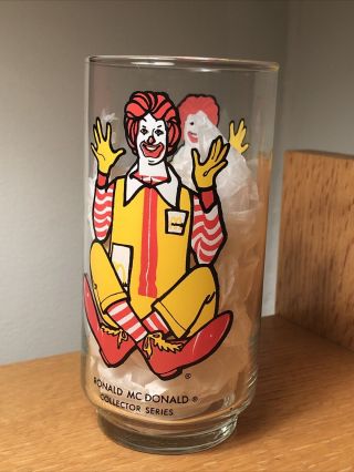 Vintage Mcdonald’s Collector Series Ronald Character Tumbler Glass 1977