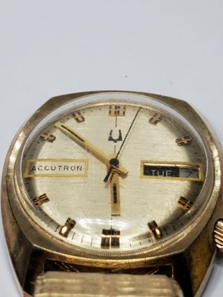 Bulova Accutron 2182 Watch Day/date Band 1/20 - 10k G.  F.  Top Caps For Parts/repair
