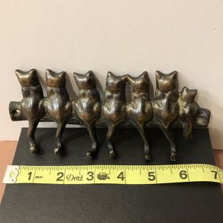 Vintage Brass Metal Cats 6 Key Holder Hooks Kitten Wall Mount Hang On Tails 7”