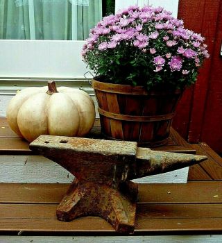 Antique German Forged Iron 100 pound Anvil 4