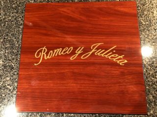 Romeo Y Julieta Anniversario Robusto Wooden Cigar Box 8 1/4 " X 8 3/4 "