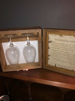 Vintage Dewars White Label Whisky Wood Wooden Box Case For 2 Measured Glasses.