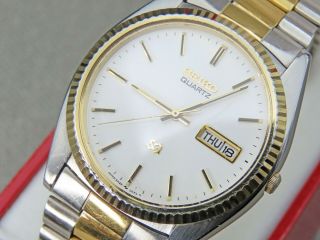 Vintage Seiko Quartz Mens Two Tone Large Face Week Day & Date Watch