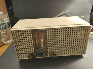 Vintage G E Tube Radio Model T - 230c