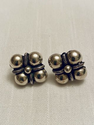 Vintage Sterling Bead Cluster Screw Back Earrings Signed Peruzzi 800 Florence